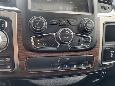 Used 2016 RAM 1500 Laramie w/ Convenience Group AWD/4WD image 22