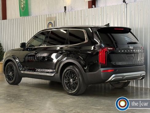 Used 2021 Kia Telluride EX FWD image 3