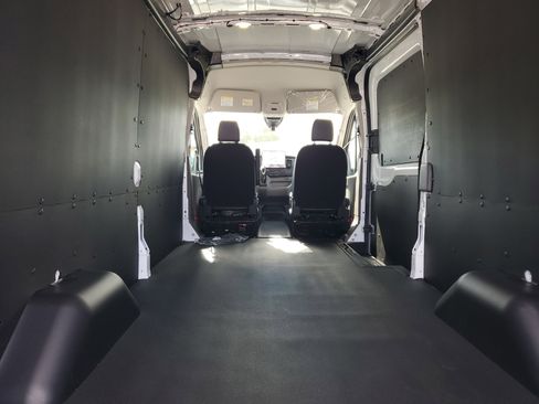 New 2026 Ford Transit 150 148 Medium Roof RWD image 9