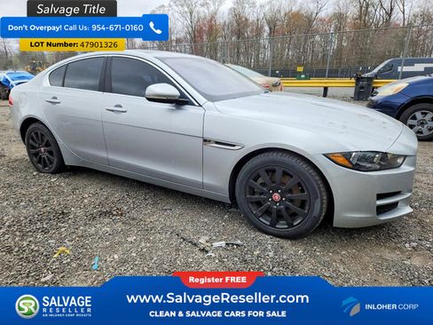 Used 2019 Jaguar XE image 5