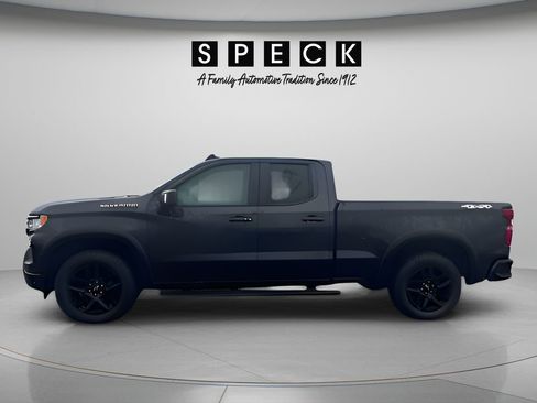 Used 2022 Chevrolet Silverado 1500 RST AWD/4WD image 3