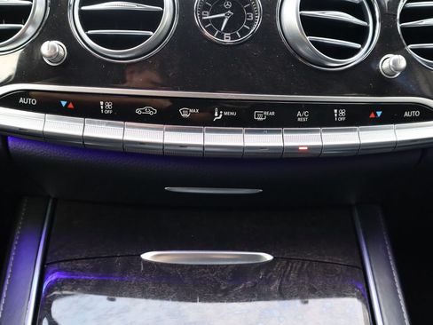 Used 2019 Mercedes-Benz S 560 4MATIC Sedan image 27