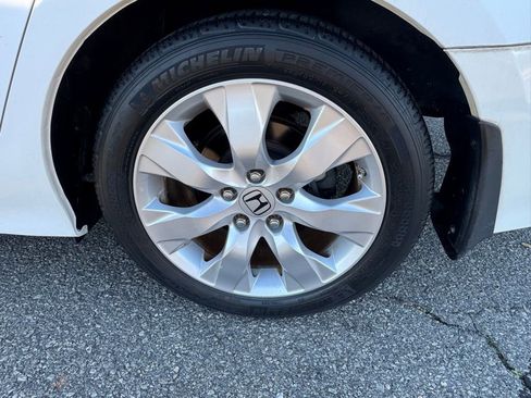 Used 2010 Honda Accord EX-L image 35