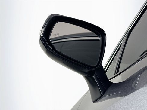 Certified 2025 Toyota RAV4 XLE Premium FWD image 5