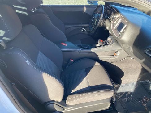 Used 2022 Dodge Challenger GT image 30