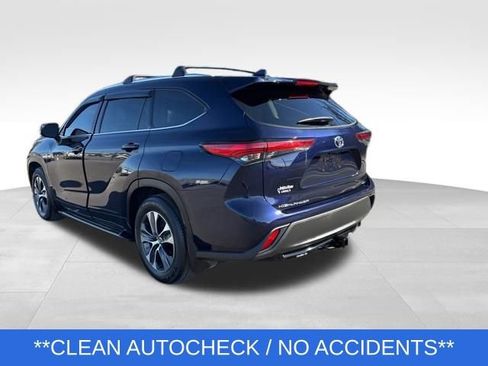 Used 2021 Toyota Highlander XLE image 4