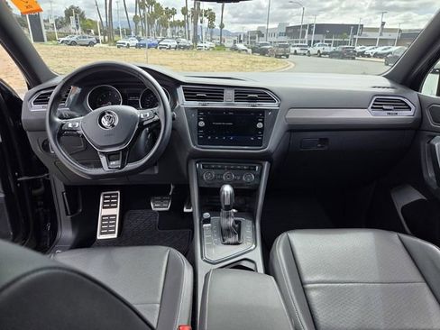 Used 2021 Volkswagen Tiguan SE R-Line image 16