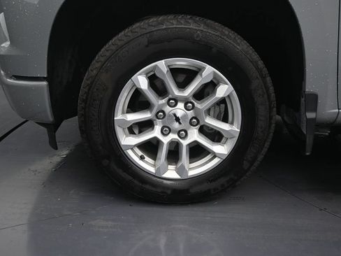 Used 2025 Chevrolet Silverado 1500 RST RWD image 9