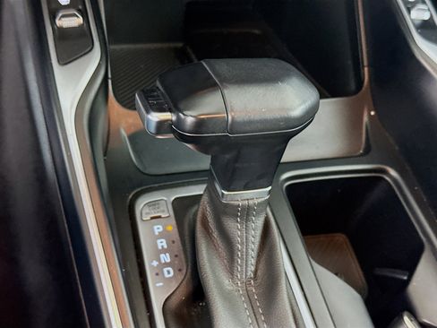 Used 2024 Kia Sorento S image 25