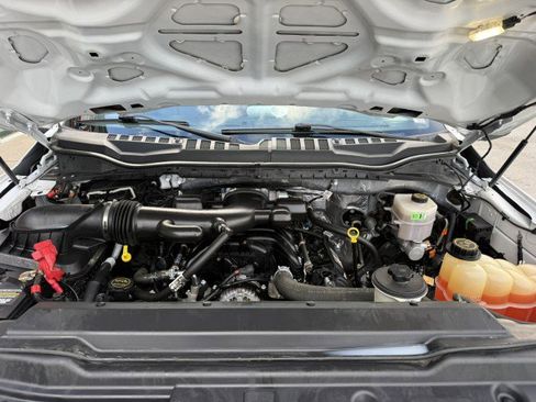 Used 2018 Ford F450 XL w/ Power Equipment Group image 18