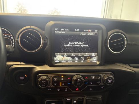 Used 2023 Jeep Wrangler Sahara w/ Cold Weather Group image 12