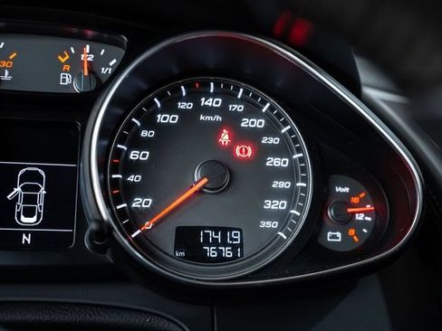Used 2009 Audi R8 V8 AWD/4WD image 32