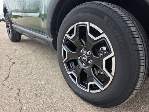 Certified 2025 Ford Bronco Sport Outer Banks w/ Outer Banks Tech Package+ AWD/4WD image 39