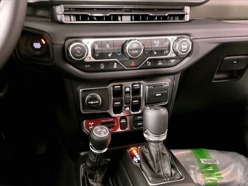 New 2026 Jeep Gladiator Mojave image 7