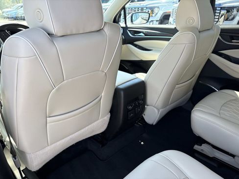 Used 2023 Buick Enclave Avenir w/ Avenir Technology Package image 30