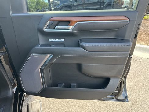 Used 2023 GMC Sierra 1500 Denali w/ Denali Reserve Package image 13