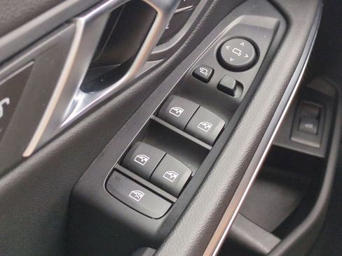 Used 2024 BMW 330i Sedan image 26