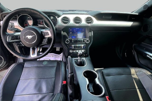 Used 2022 Ford Mustang GT Premium w/ Black Accent Package RWD image 18