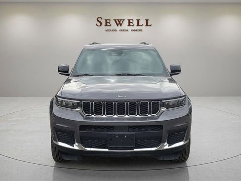 Used 2025 Jeep Grand Cherokee L Laredo w/ Luxury Tech Group I AWD/4WD image 8