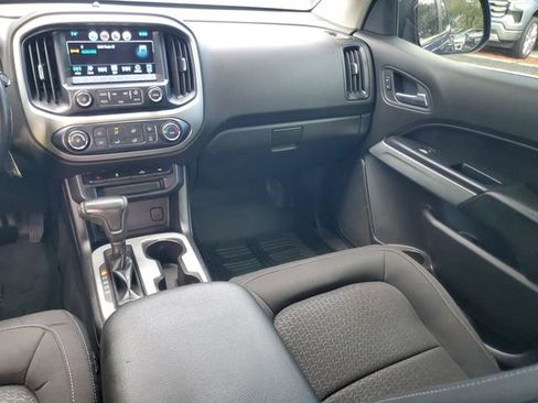 Used 2016 Chevrolet Colorado LT w/ LT Convenience Package RWD image 13