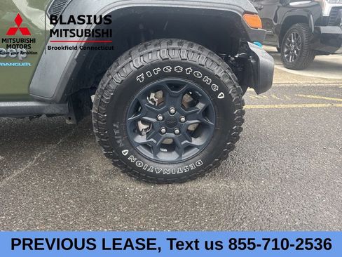 Used 2023 Jeep Wrangler Unlimited w/ Cold Weather Group AWD/4WD image 3