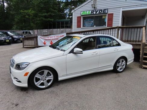 Used 2011 Mercedes-Benz C 300 4MATIC Sedan image 1