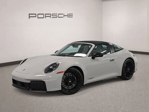 Certified 2026 Porsche 911 Targa 4 GTS AWD/4WD image 1