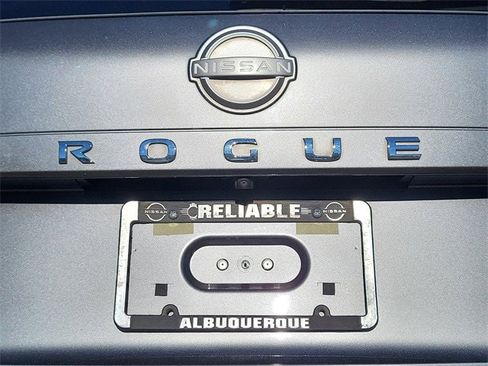Used 2023 Nissan Rogue SV image 28