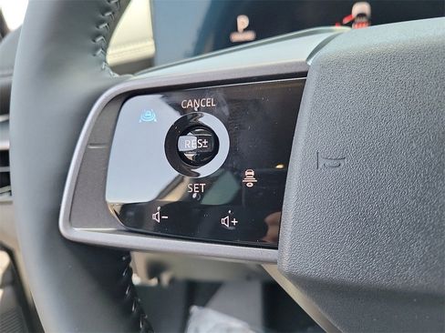 New 2025 Nissan Murano SV image 5