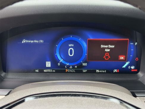 Used 2022 Ford Explorer Platinum w/ Equipment Group 601A image 12