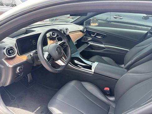 Used 2024 Mercedes-Benz CLE 300 4MATIC Coupe image 5