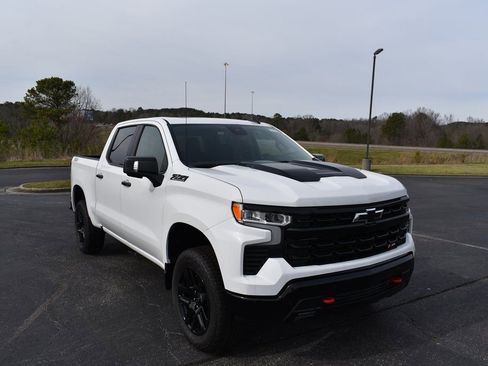 New 2026 Chevrolet Silverado 1500 LT Trail Boss w/ LT Trail Boss Premium Package AWD/4WD image 1