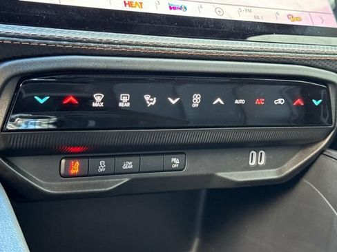 New 2026 Jeep Cherokee Limited AWD/4WD image 17