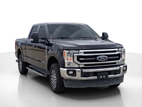 Used 2021 Ford F250 Lariat w/ Lariat Value Package AWD/4WD image 3