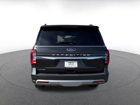 Used 2024 Ford Expedition Limited RWD image 12