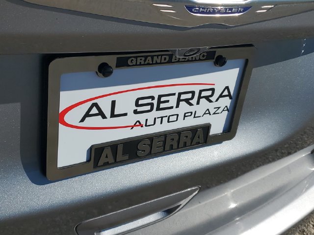 Used 2019 Chrysler Pacifica Limited FWD image 6