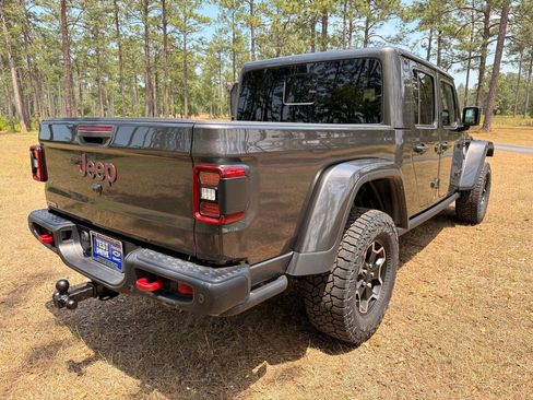 Used 2021 Jeep Gladiator Rubicon w/ Uconnect 4C Nav & Sound Group AWD/4WD image 5