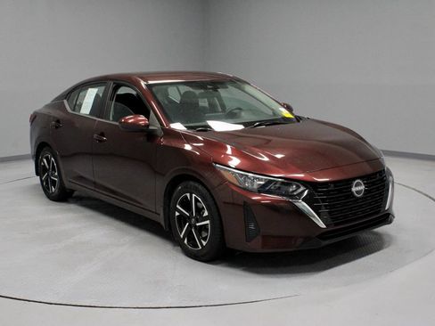 Used 2024 Nissan Sentra SV FWD image 1
