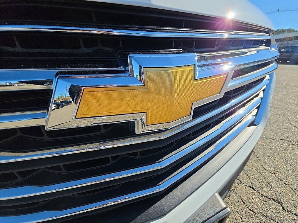 Used 2023 Chevrolet Traverse LT AWD/4WD image 21
