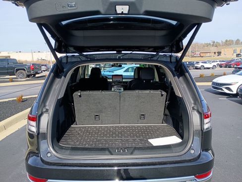 Used 2024 Lincoln Aviator Premiere w/ Premium Package image 31