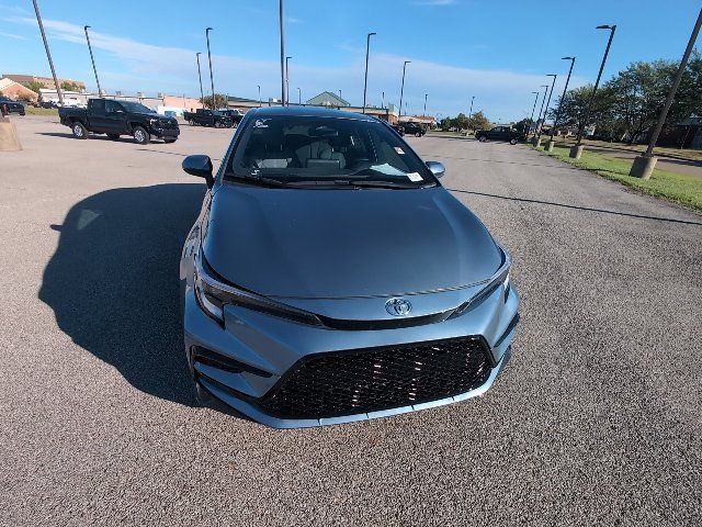 Used 2025 Toyota Corolla SE w/ Convenience Package FWD image 12