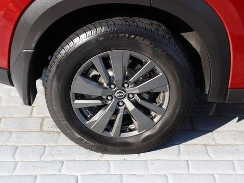 Used 2022 Nissan Pathfinder SV w/ SV Premium Package image 44