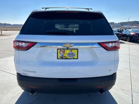 Used 2018 Chevrolet Traverse LT image 5