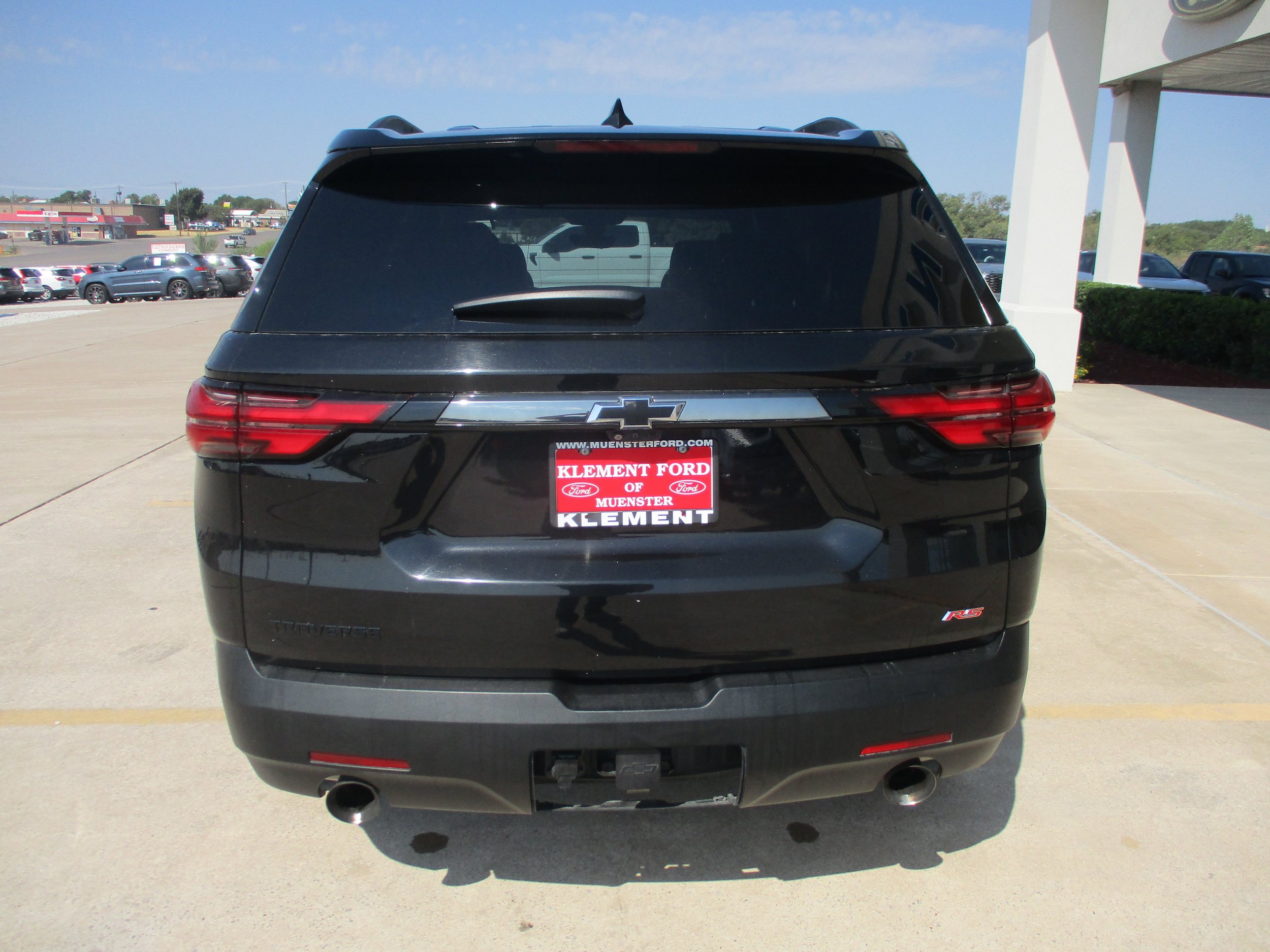 Used 2023 Chevrolet Traverse RS FWD image 7