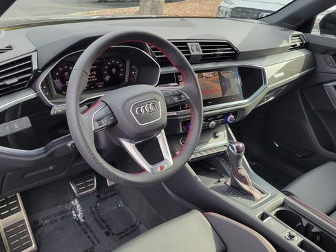 Used 2025 Audi Q3 2.0T Premium Plus w/ Premium Plus Package image 22