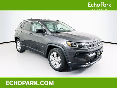 Used 2022 Jeep Compass Latitude w/ Convenience Group image 1