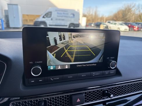 Used 2024 Honda Civic EX-L image 18