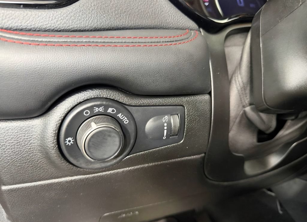 Used 2024 Dodge Durango R/T AWD/4WD image 12