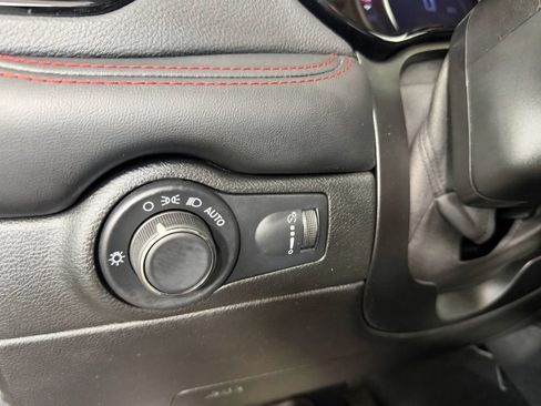 Used 2024 Dodge Durango R/T AWD/4WD image 12