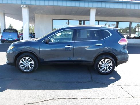 Used 2015 Nissan Rogue SL AWD/4WD image 2